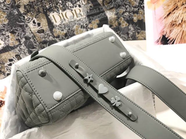 Dior女包 迪奧Lady四格磨砂徽章啞光戴妃包 Dior手提肩背斜挎包  dfk1815
